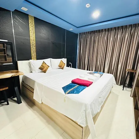 Luxury Business Suits In Grand Avenue By Pattaya City Estates Exterior photo