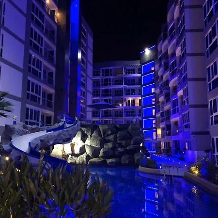 Luxury Business Suits In Grand Avenue By Pattaya City Estates Exterior photo