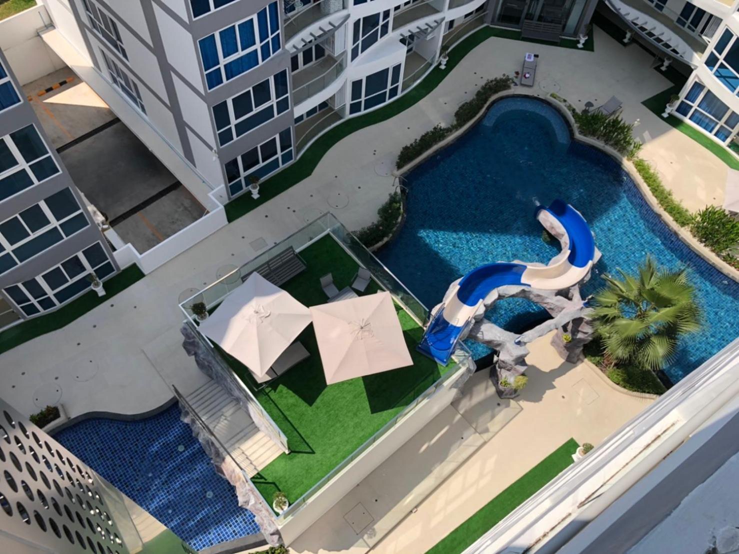 Luxury Business Suits In Grand Avenue By Estates Appartement Pattaya