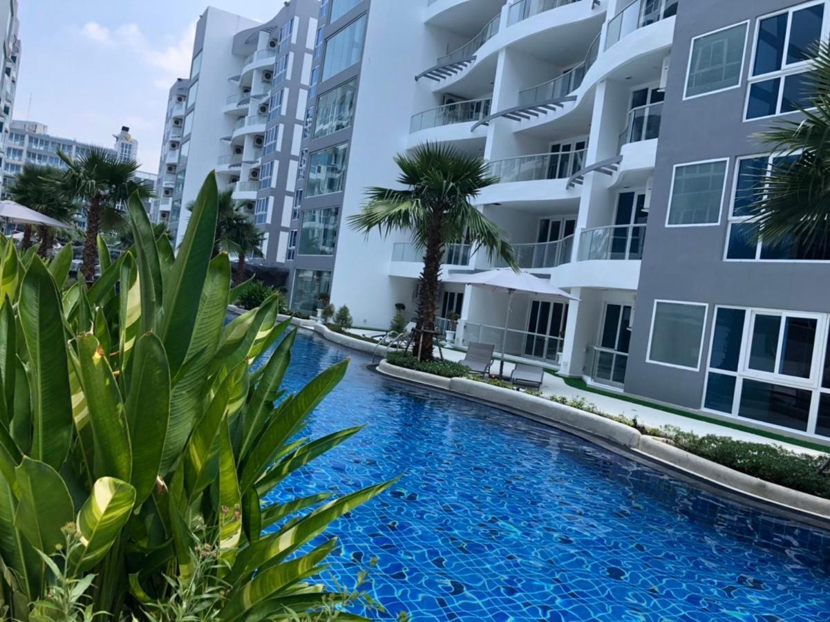 Luxury Business Suits In Grand Avenue By Estates Appartement *