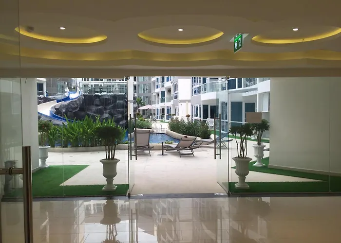 Luxury Business Suits In Grand Avenue By Pattaya City Estates