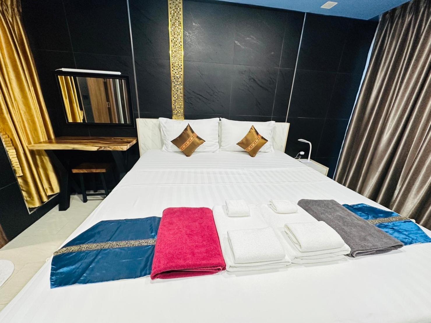 อพาร์ทเม้น Luxury Business Suits In Grand Avenue By Estates *
